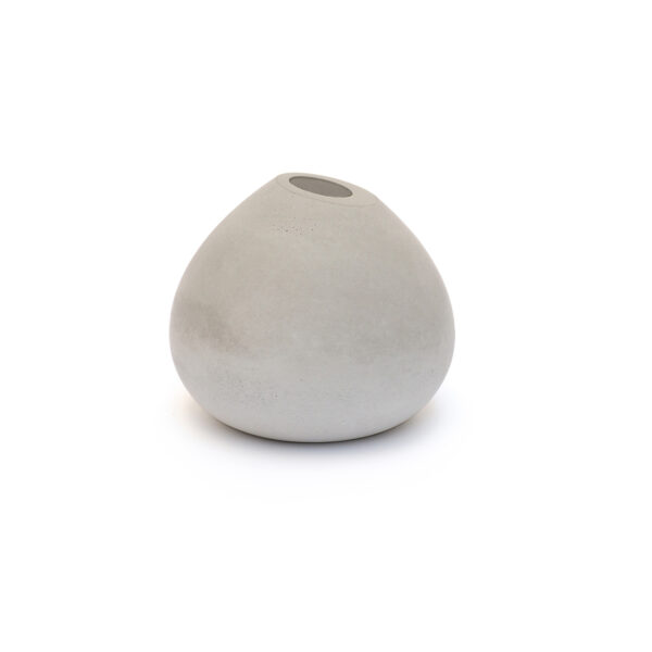 Soliflore en béton gris clair forme ballon