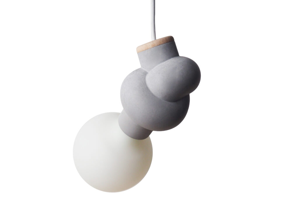 Lampe suspension béton bois forme nœud cordon électrique blanc ampoule blanche